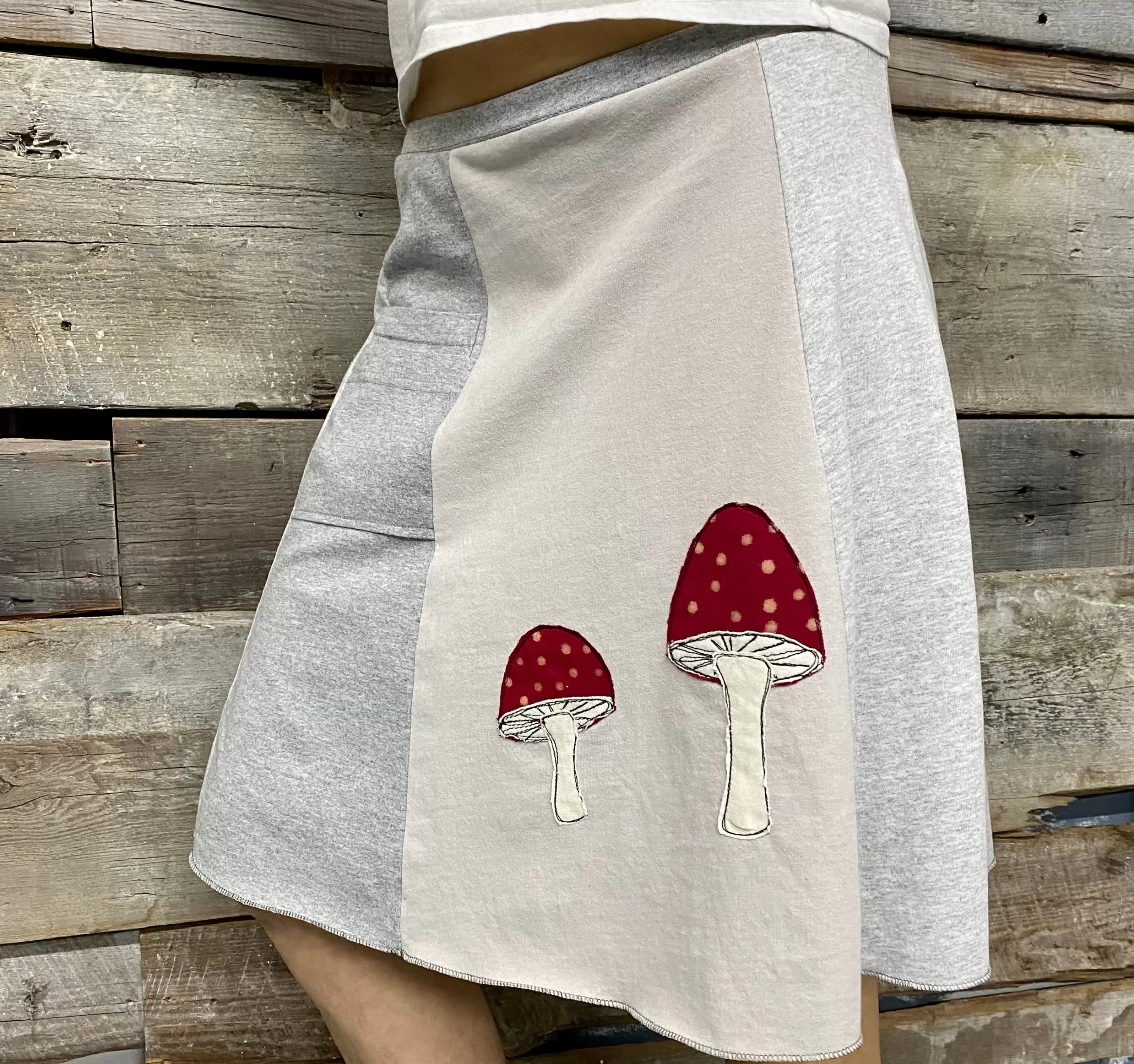 SardineClothing Classics-Classic Appliqué Skirt-Mushroom Greys