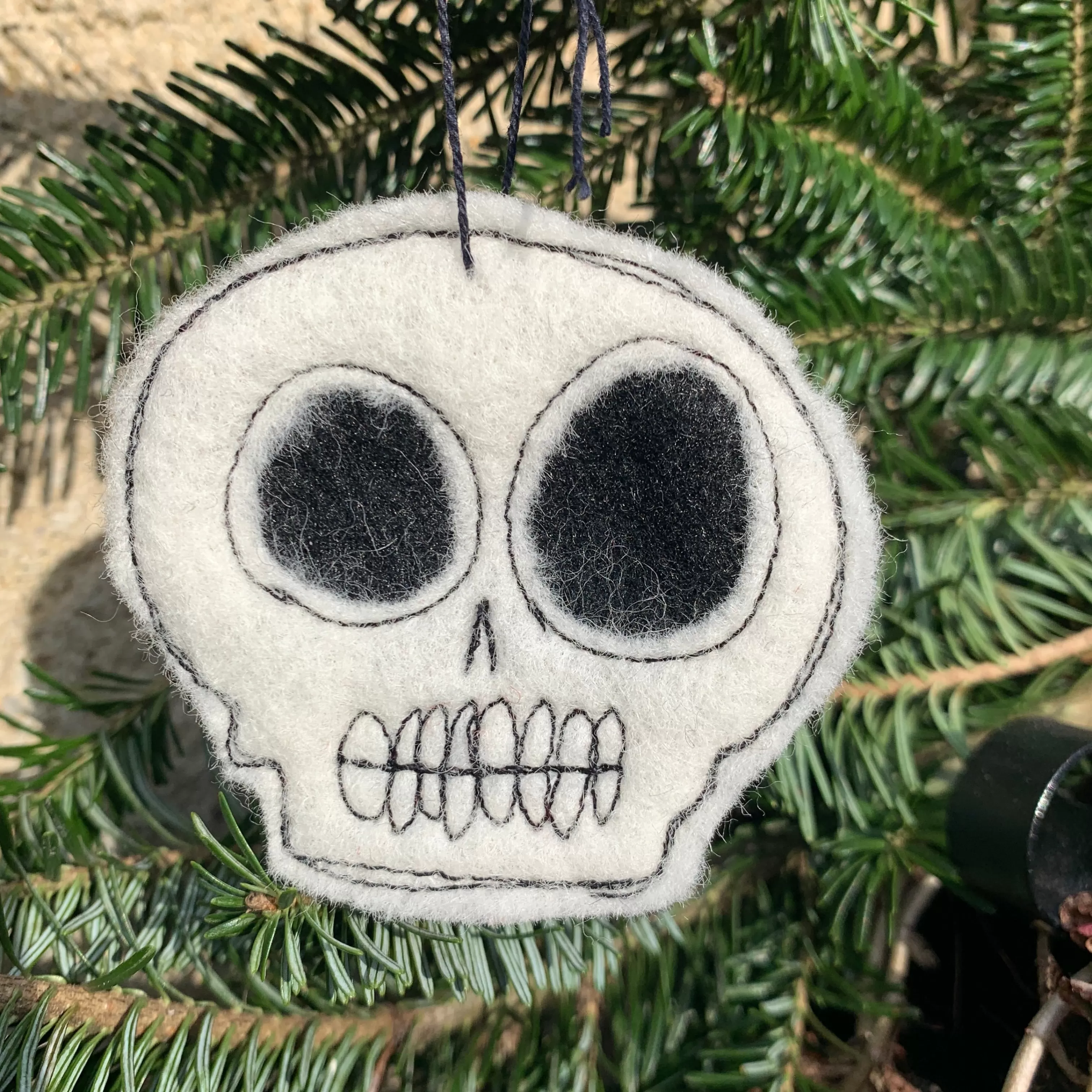 SardineClothing Ornaments-Skull Ornament